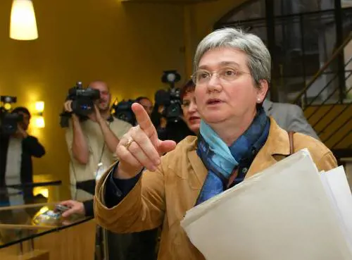 Se adesso Rosy Bindi  
si veste da avvoltoio 
solo per colpire Bersani