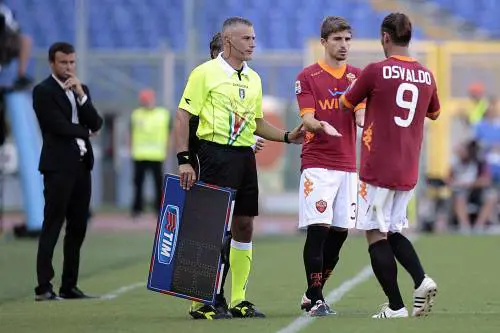 Alla Roma non tornano i Conti. Luis Enrique sbaglia la prima