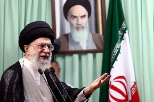 Iran, Khamenei attacca: 
"Italia, Francia e Usa 
sono regimi criminali"