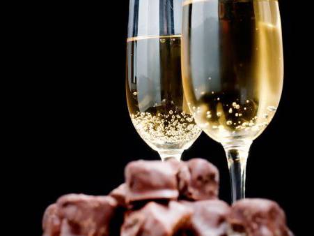 Bere champagne allontana Alzheimer e demenza