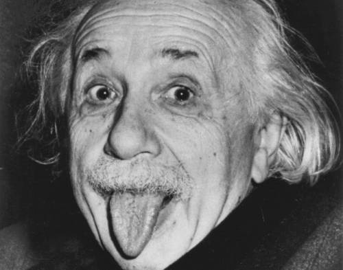 Cern conferma: "Superata la velocità della luce" 
Sconfessata la teoria della relatività di Einstein?