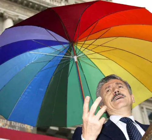 DAlema, linno dItalia e il giro della Padania: fischi e fiaschi del Pd