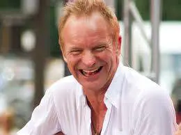 Sting festeggia i suoi sessant'anni con un album 
Un best of ricorda la sua carriera da solista