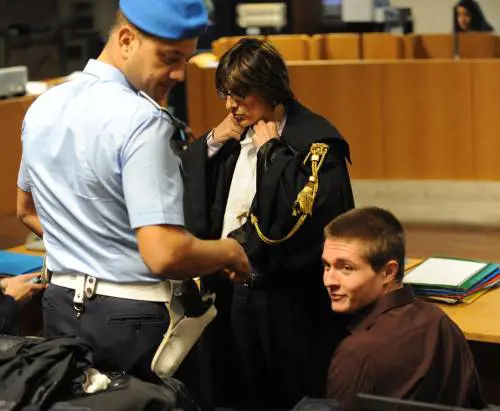 Processo Meredith, tocca alla difesa di Sollecito: 
"E' innocente, ma nessuno lo ha interrogato"