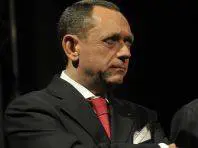 Albertoni: "Cari politici vi scrivo,
qualcosa qui non va..."