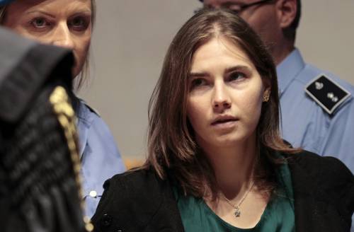 Processo Meredith, Knox alla Corte: "Il fumo negli occhi vi accecherà"