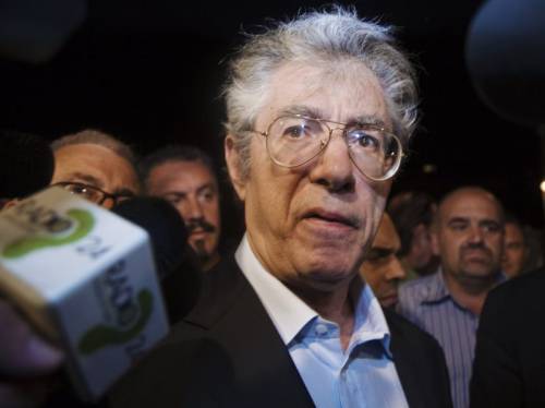 Bossi torna alla carica: al voto prima del 2013 
La Padania? Nazione che tiene in piedi l'Italia