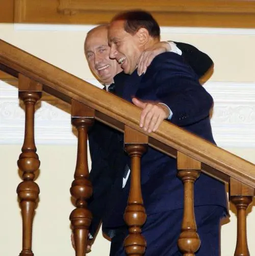 Berlusconi: «Nessun passo indietro Non cè alternativa a me premier»