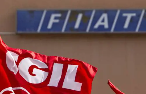 Camusso non molla: "Il Cav se ne vada ora" 
La Fiom all'attacco: il 21 otto ore di sciopero