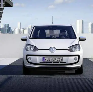 Volkswagen invade Roma, l’«anti Panda» parte dall’Italia