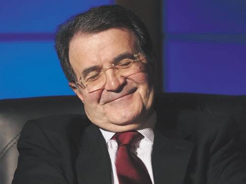 Prodi torna in tv per le lezioni di economia 
Ma il Wsj: "Truccò i conti per entrare nell'euro"