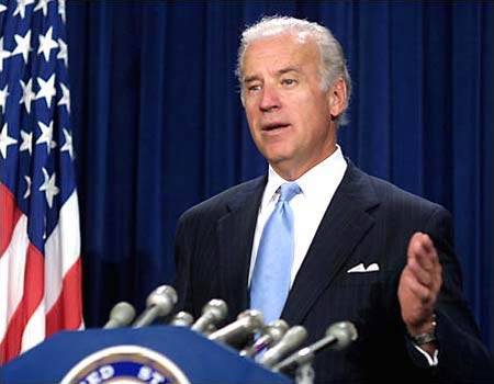 Usa, Biden: "Unire il mondo contro l'Iran"
 
E non esclude le armi, ma il Pentagono frena
