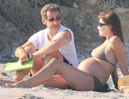 E' giallo sul baby-Sarkozy: "E' nato" 
Ma i media non confermano e l'Eliseo tace