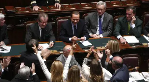 La fiducia spazza via il governo tecnico