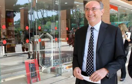 Unicredit apre la partita dellaumento