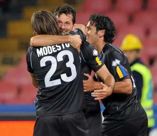 Il Parma fa lincantesimo e gela il Napoli in casa