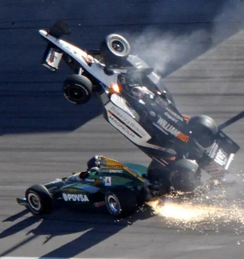 Muore linglese Wheldon Aveva vinto la 500 Miglia