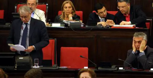 Il Pd soffia sul fuoco, Pisapia fa il pompiere