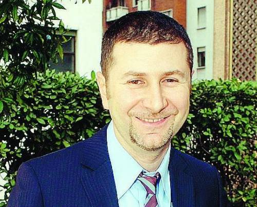 Dall’ex terrorista al cardinale: lite in Comune sugli Ambrogini