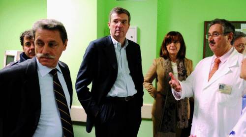 Maggioranza contro Montaldo che «butta» l’ospedale nuovo