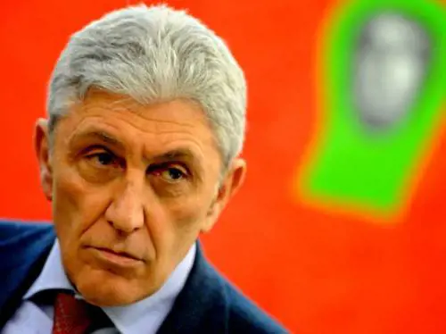 Traffico di rifiuti: 
un pentito di camorra cita 
l'ex governatore Bassolino