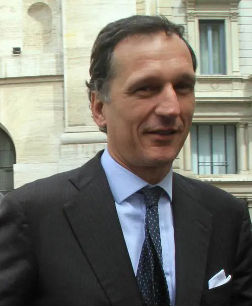 Nei 9 mesi lutile cala del 3%, ma risale tra luglio e settembre Tripoli a regime nel 2012. In Mozambico più gas del previsto