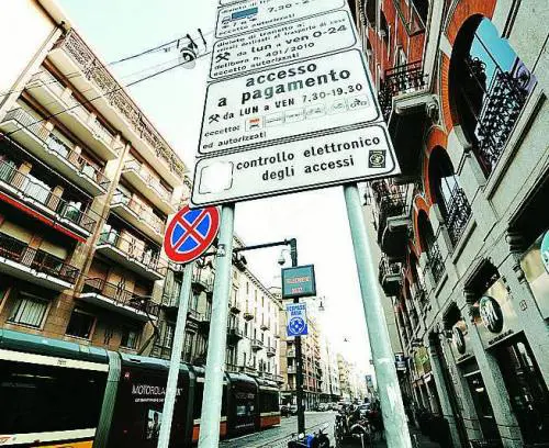 Coro di no da 13 categorie: «Così bloccate leconomia»