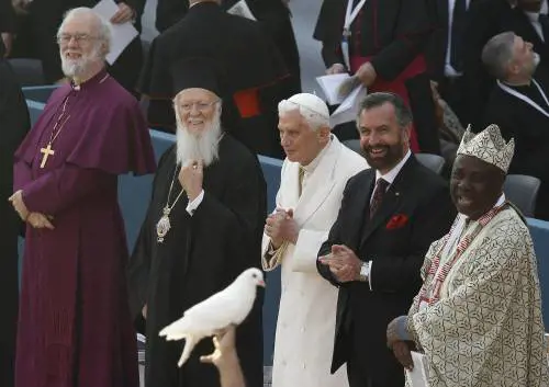 Ad Assisi senza ipocrisie Ognuno prega da solo
