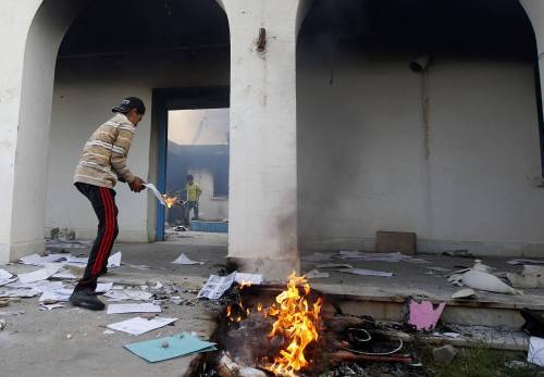 Voto col trucco, la Tunisia s’incendia ancora