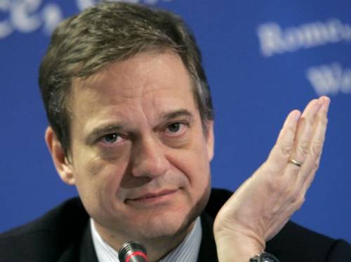 Pressing francese sulle dimissioni di Bini Smaghi Ma lui non si schioda: "La decisione è della Bce"