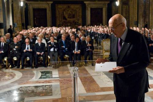 Il monito di Napolitano: "C'è bisogno di maggiore senso delle istituzioni"