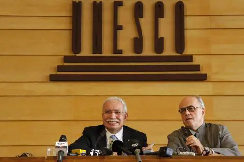 L’Unesco come Arafat:  vuole cancellare Israele