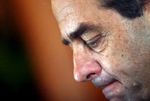 Di Pietro ha paura di Renzi e vuole farlo fuori: "Alle primarie sono pronto a sostenere Bersani"