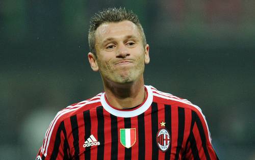 "Cassano si opera e tra sei mesi torna in campo"