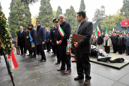 Per Pisapia i morti non sono tutti uguali