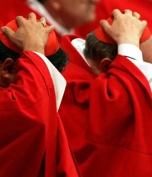 Gelo diplomatico tra lIrlanda e il Vaticano  Dublino chiude lambasciata alla Santa Sede