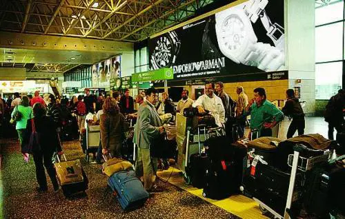 Tagli al personale e meno voli A Malpensa un effetto-deserto