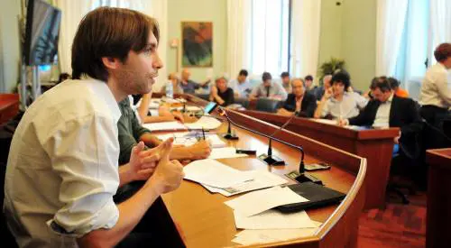 La pioggia riporta in strada i veicoli più inquinanti