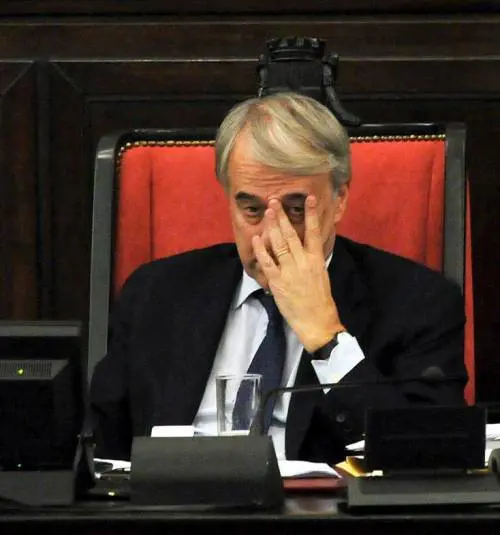 Brioches, bavagli e grandi dormite Tabacci: roba da avanspettacolo