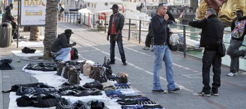 Genova, paradiso senza controlli per gli abusivi di Milano e Torino