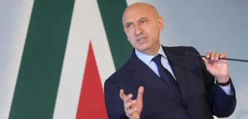 Alitalia resta in rosso: rinviato il pareggio