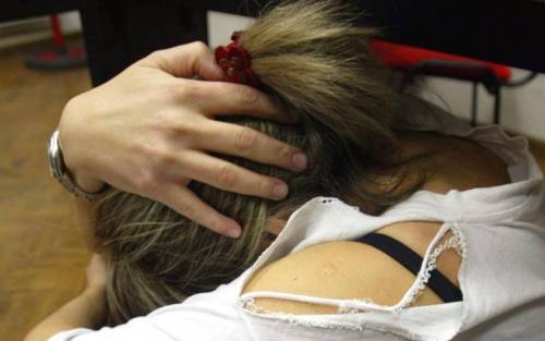 Roma: scende a buttar la spazzatura, violentata da magrebino