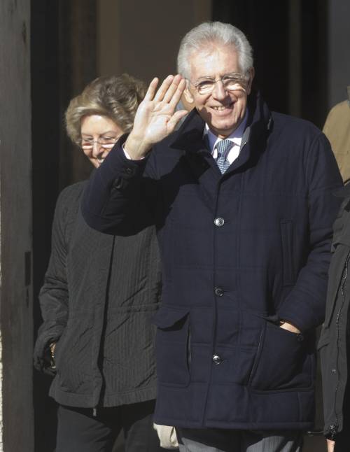 Il governo Monti?  Sobrio ma affamato Rissa per le poltrone