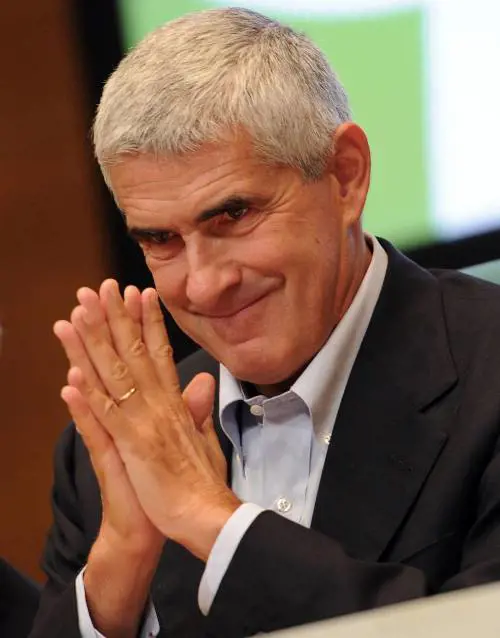 Giù le mani da Casini: da Pdl a Idv ora tutti si scoprono garantisti