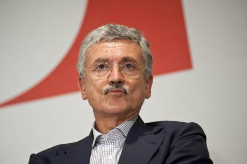 Enav, guai per D’Alema Sul caso Finmeccanica sentito Giulio Tremonti