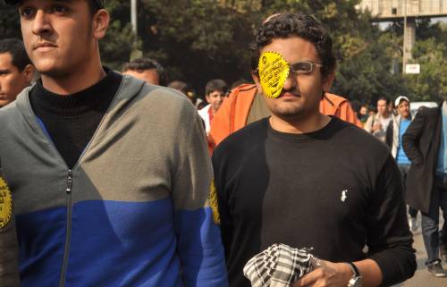 Il cacciatore di occhi sparge il terrore a Tahrir