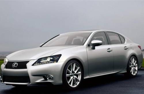 Lexus reinventa per l’Italia l’ibrida Gs 450h