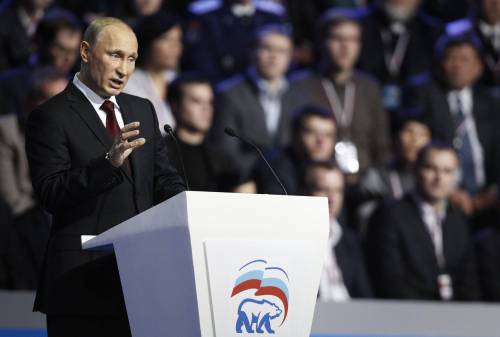 L'avvertimento di Putin: "Fondi da potenze straniere per finanziare l'opposizione"