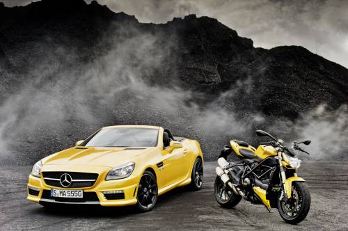 Ducati e Mercedes Amg, emozioni a braccetto al Motorshow