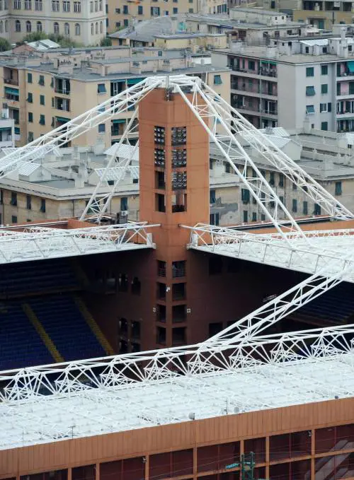 E la sindaco usa lalluvione per attaccare ancora lo stadio